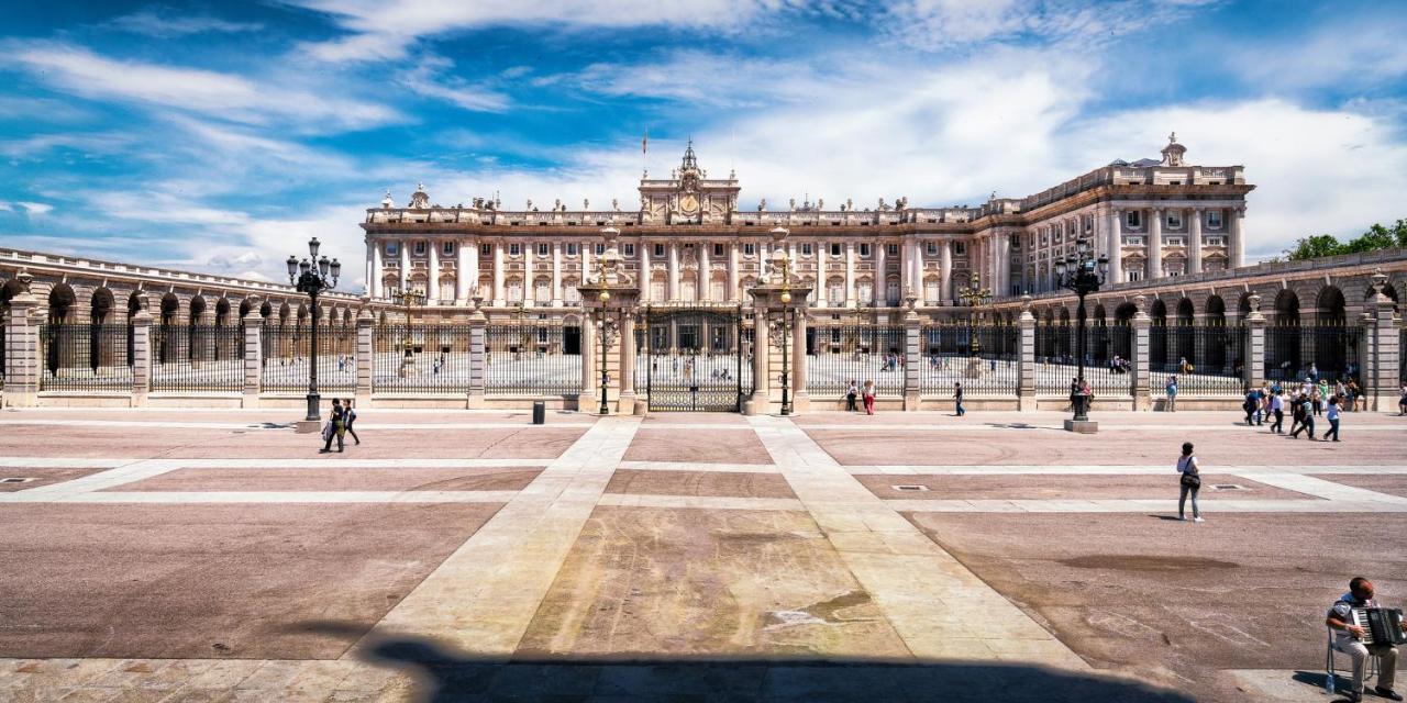 Puerta Del Sol Carretas Apartaments & Rooms Madrid Exterior foto
